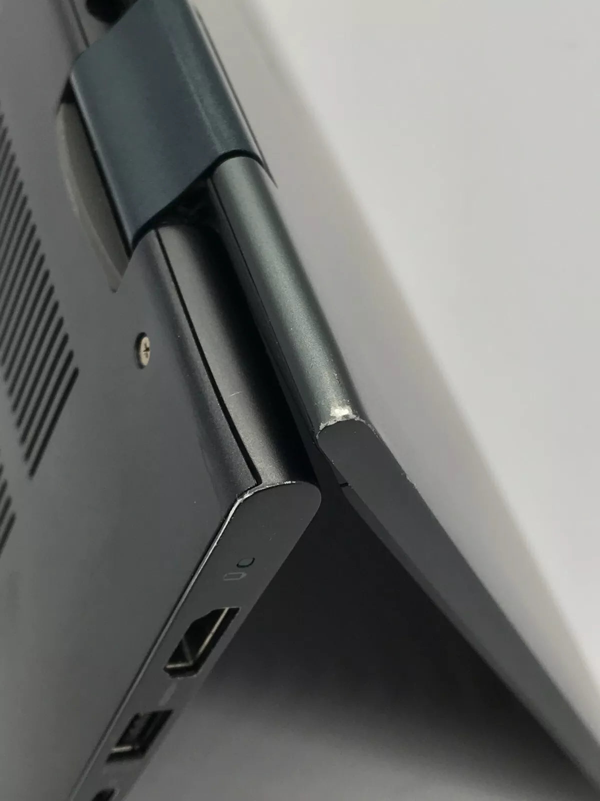 Dell Inspiron 7415 2-in-1 14" Ryzen 7 5700U 16GB DDR4 512 GB NVMe Windows 11 Laptop