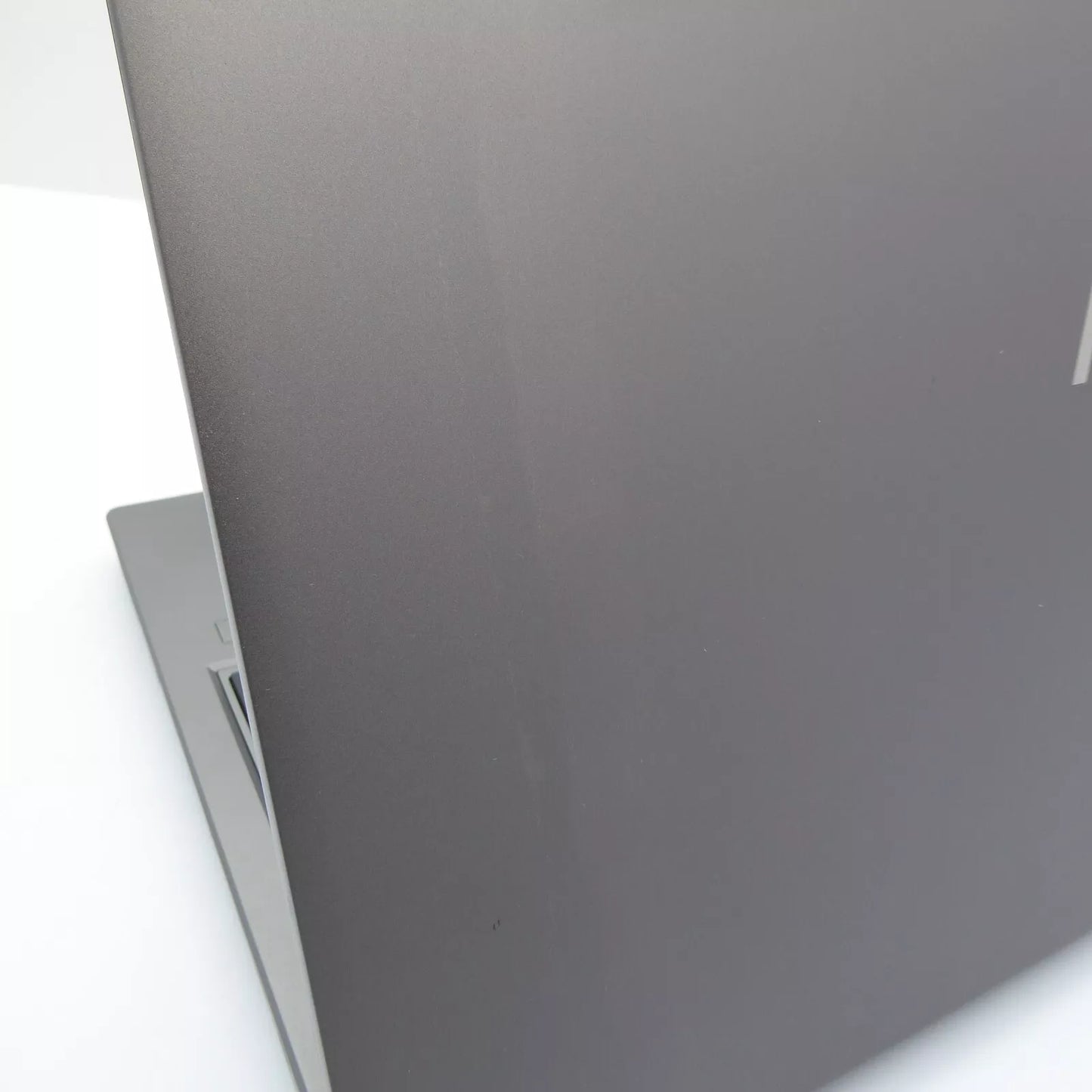 HP ZBook 15 G5 15.6" i7-8850H 32GB 240GB SSD Quadro P2000 Windows 11 Laptop