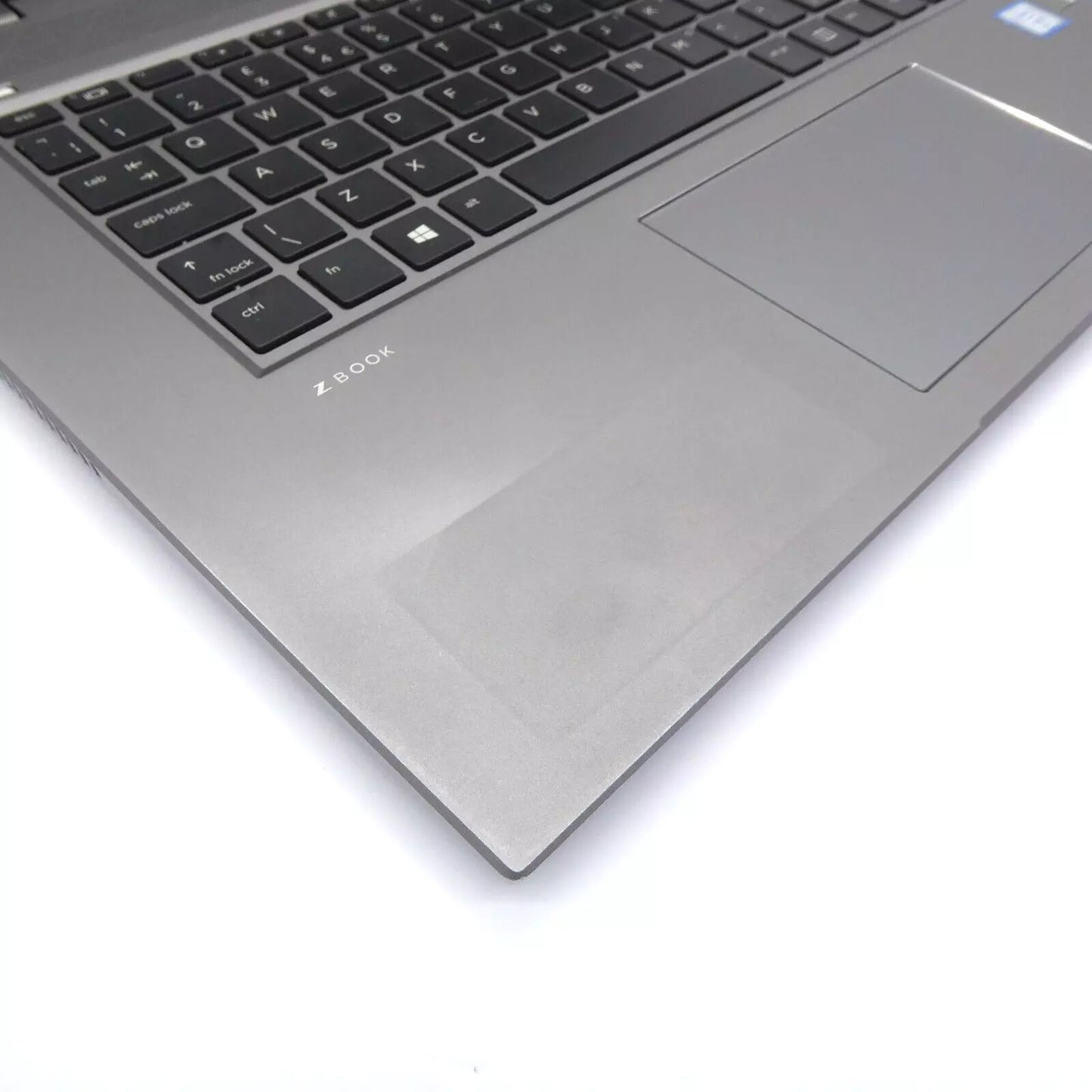 HP ZBook Studio G5 15.6" Xeon E-2176M 32GB DDR4 512GB NVMe Quadro P1000 Win 11 Laptop